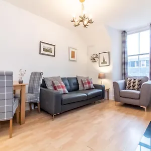 Bright And Cosy Flat At The Heart Of The Old Town Apartamento