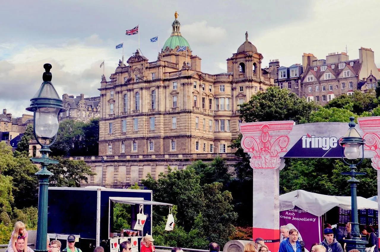 Spacious, central apartment Edimburgo